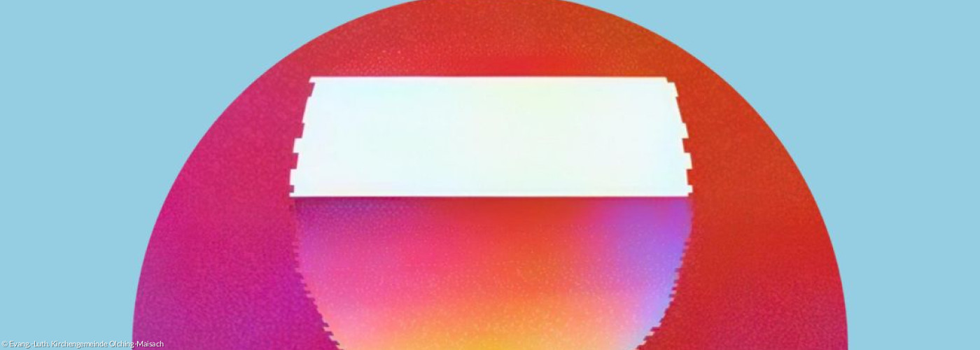 Kelch vor einem Sonnenuntergang