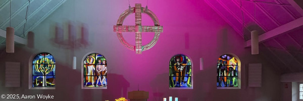 Gottes Sound Special-Gottesdienst 2025 Lichtinstallation